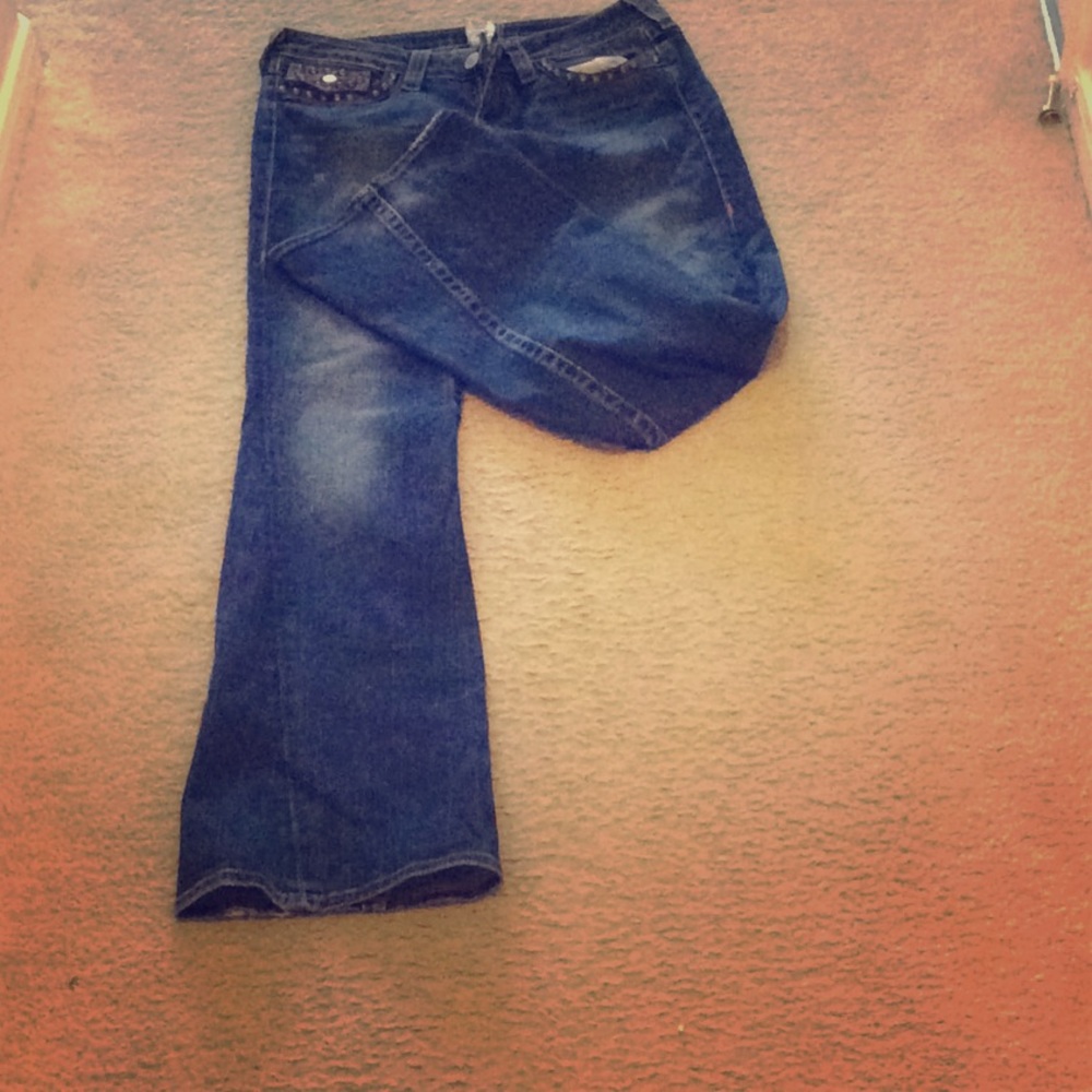 ** SOLD ** Women’s jeans